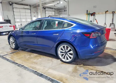 2018 Tesla Model 3 z USA, uszkodzony, nr VIN 5YJ3E1EA2JF060029